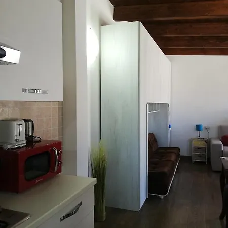 Appartement Tigellio Apartment-central-views-terrace Q6426