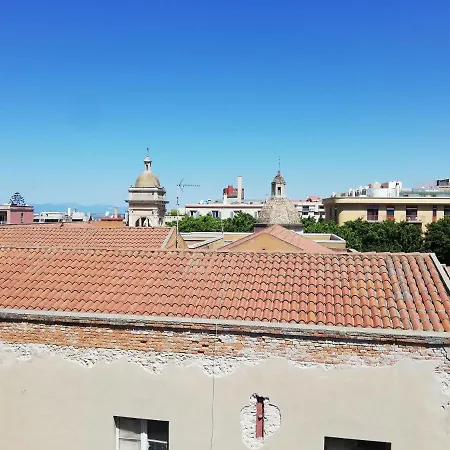 Tigellio Apartment-central-views-terrace Q6426 Appartement *