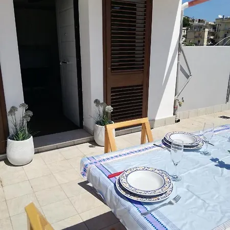 Tigellio Apartment-central-views-terrace Q6426
